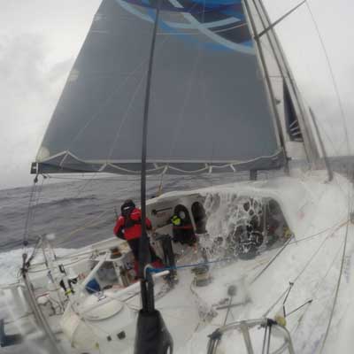 The dream of two-handed sailors in the Barcelona World Race 2014-2015